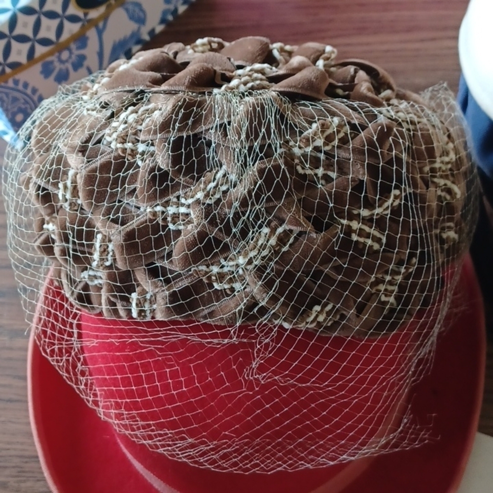 Vintage Union Made basketweave netting pillbox hat